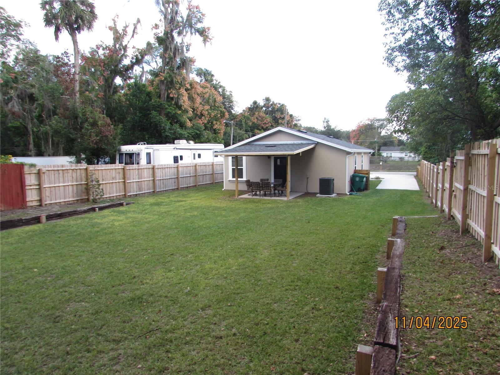 BOND LUMBER CO BLK 07-08 & 15-16 HOWRYS ADD DELAND - Residential