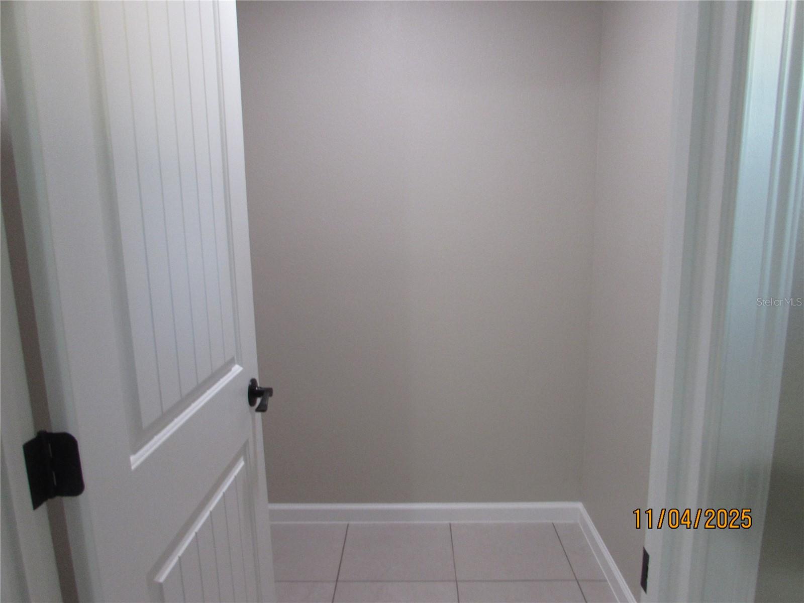 BOND LUMBER CO BLK 07-08 & 15-16 HOWRYS ADD DELAND - Residential