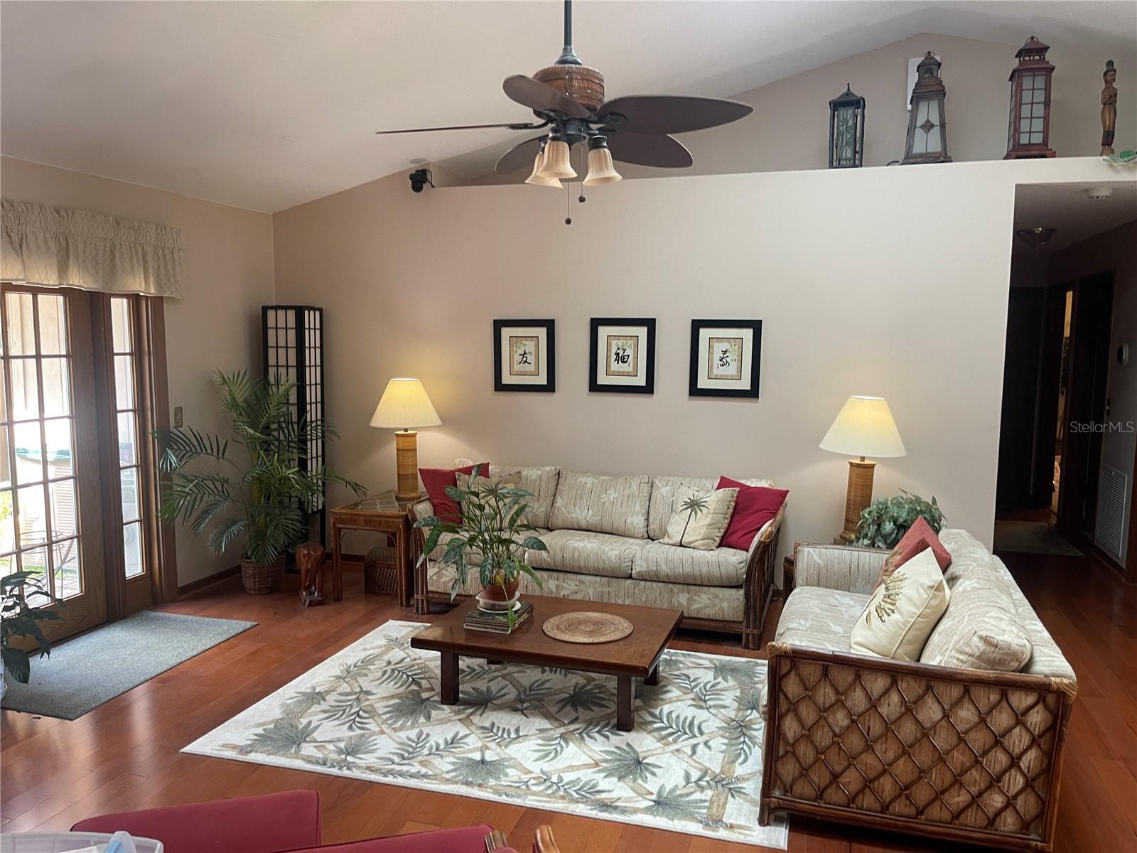 ORANGE COURT - Residential