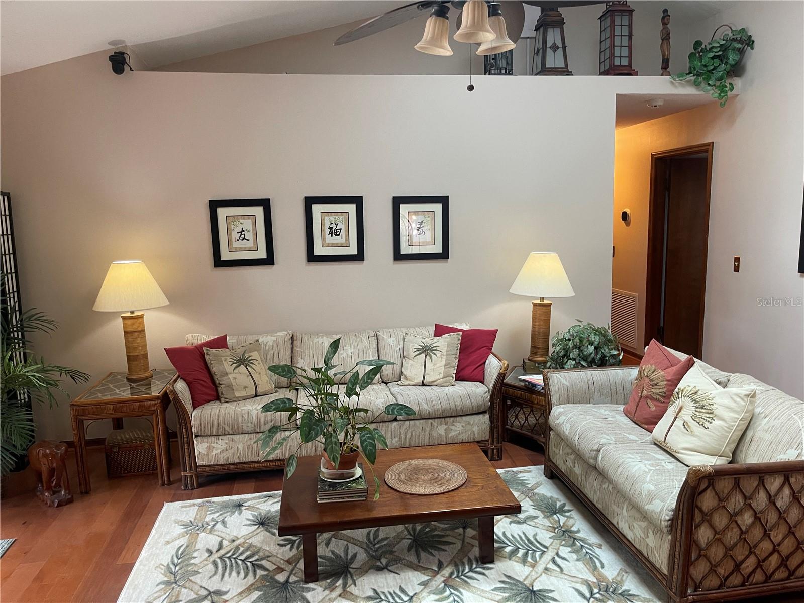 ORANGE COURT - Residential