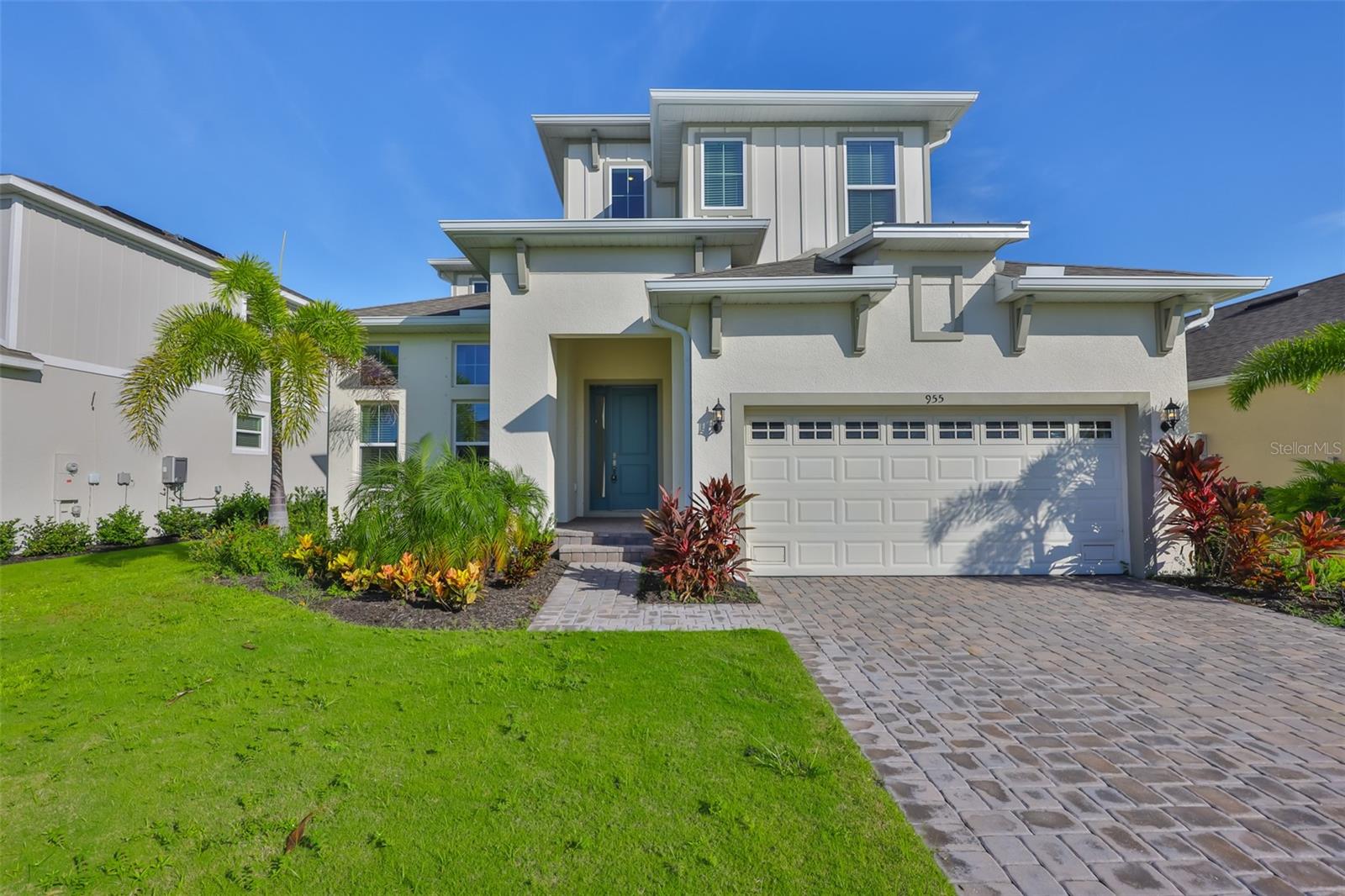 One or more photo(s) has been virtually staged. **Gorgeous MIRABAY Home**Conservation View**No Rear Neighbors** Park Square Homes... Sanibel Floor-plan, 4 bedrooms, 3.5 baths, loft and a 2-car garage in the Lovely Mirabay Community!. Extremely High ceilings throughout the common areas, beautiful gourmet Kitchen with a Natural Gas Cooktop and Built in oven. The spacious Master Bedroom is located on the main floor, with a large master bathroom with dual vanities and a Super Shower. Upstairs has a spacious Loft area, Bedrooms 2 and 3 share a Full Bathroom with a Tub/Shower combo...Bedroom 4 has an ensuite Full bathroom. The whole house has window treatments and designer light fixtures. Downstairs you'll find a large laundry room, and a Half bath for guest...Hardwood floors on the staircase, Tile Floors throughout the common areas and new Luxury Vinyl floors in the Master Bedroom. Large Sliding Glass Door leads to the spacious Lanai are and the backyard with views of the tropically landscaped backyard. This Key West style home is "MOVE-IN READY" ...The Mirabay Community is considered to be one of the Treasures of Apollo Beach, Florida...Coastal living at its Best... with resort style Pool, on-site Fitness Center, Cafe, Tennis and Basketball Courts, Private Boat Ramp for the fishing enthusiast. Make your appointment Today!