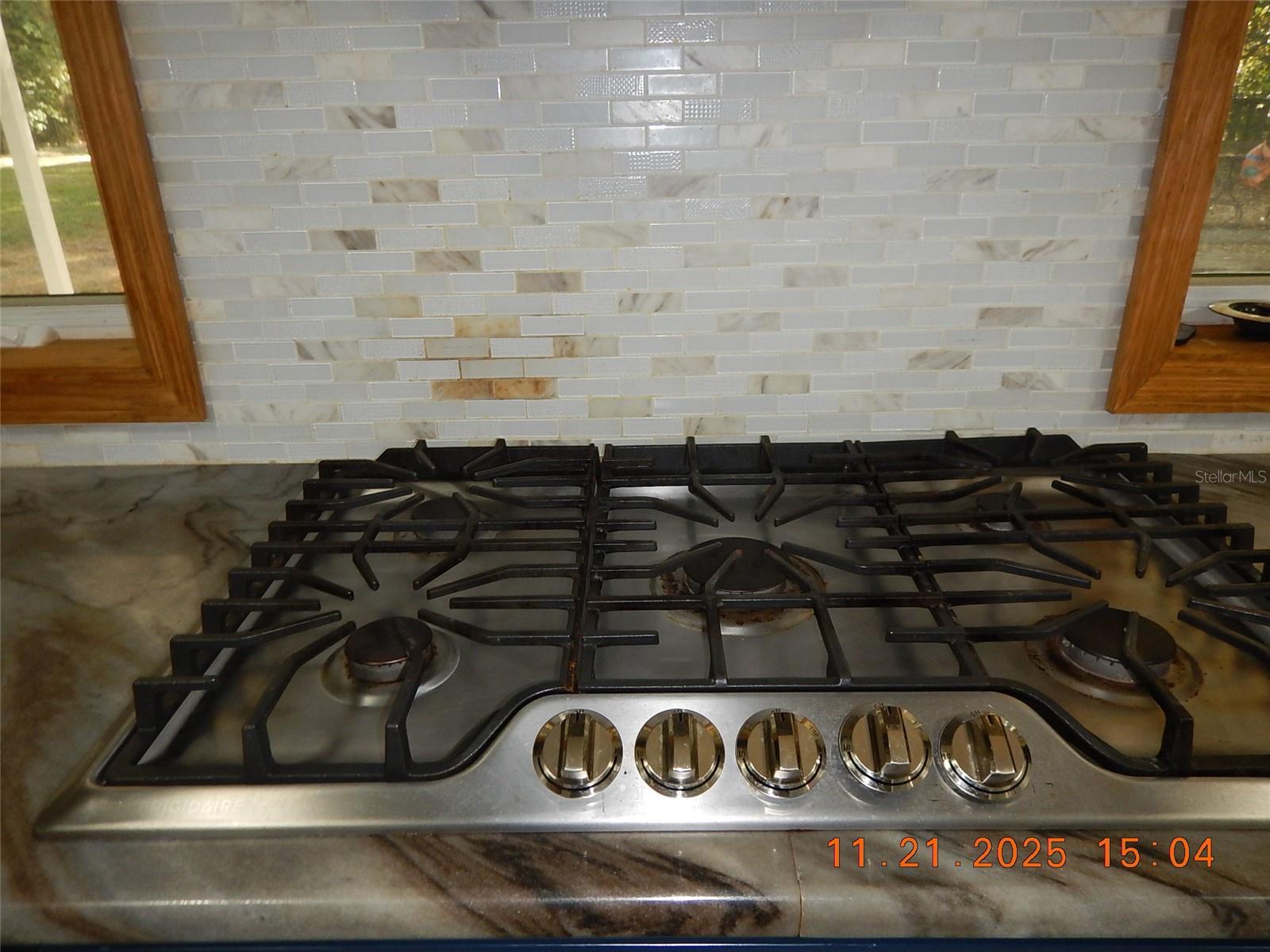 LAKEVIEW ESTATES - Residential