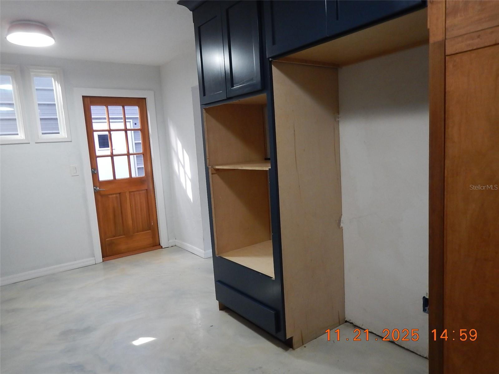 LAKEVIEW ESTATES - Residential