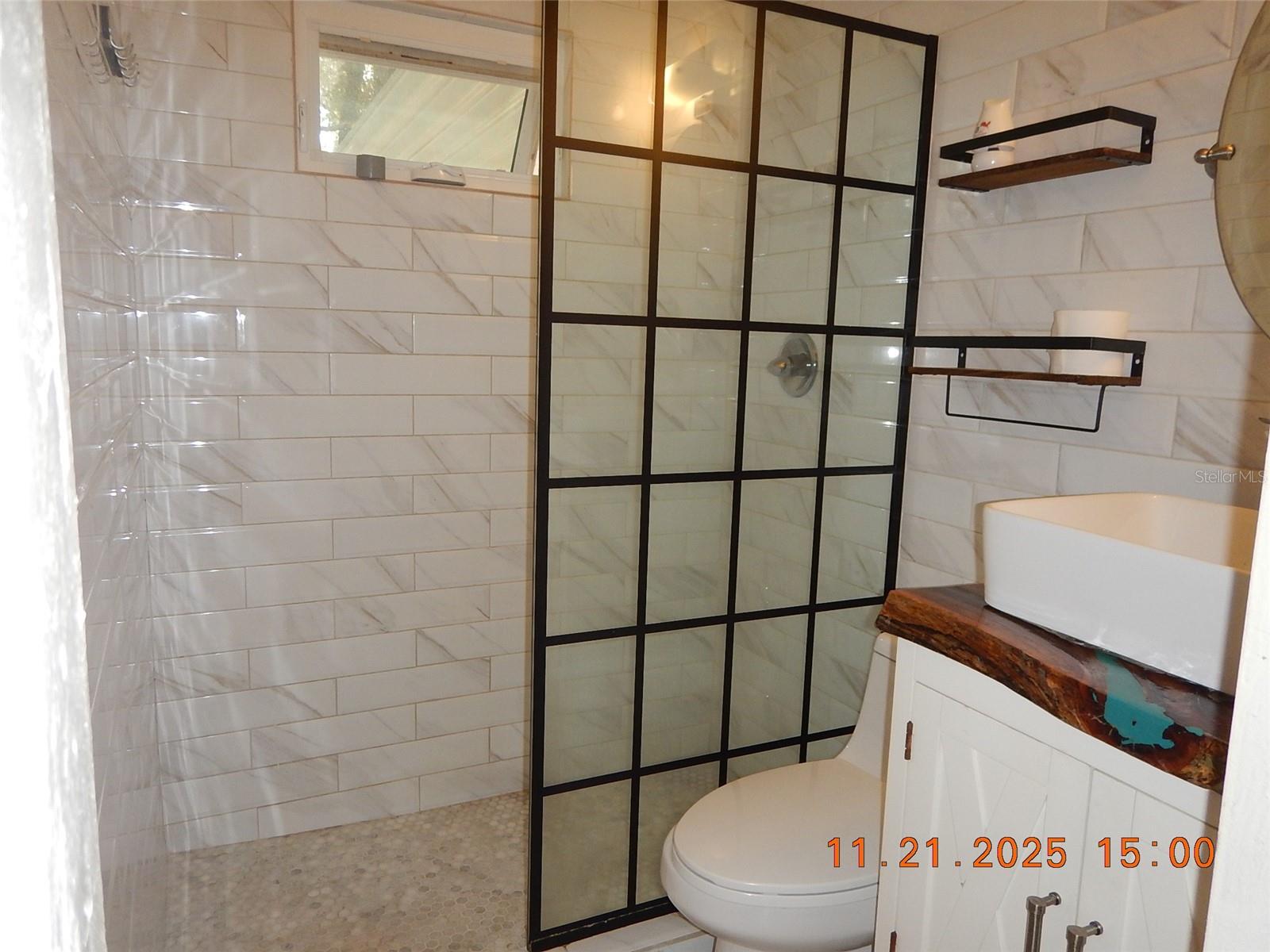 LAKEVIEW ESTATES - Residential