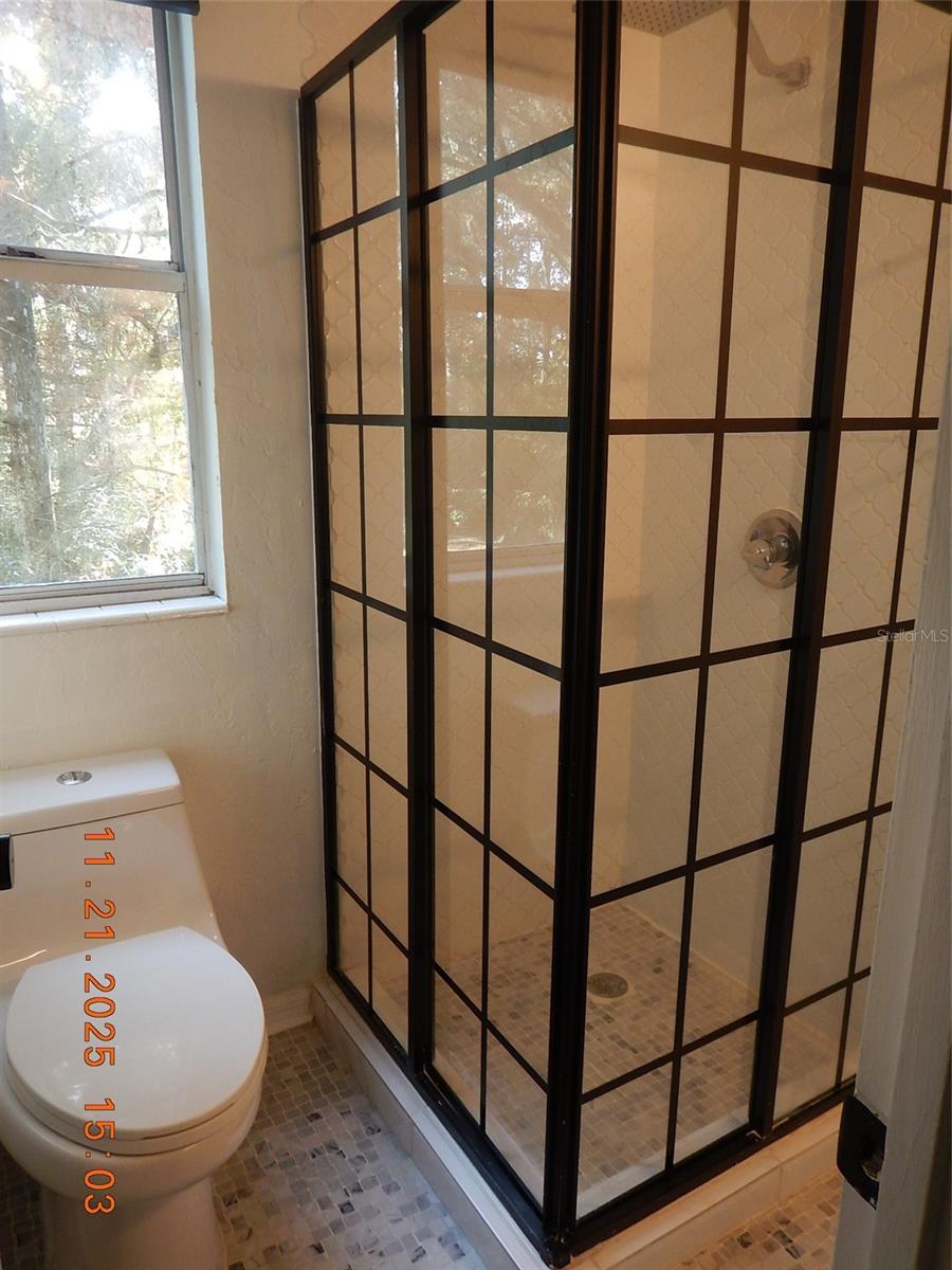 LAKEVIEW ESTATES - Residential