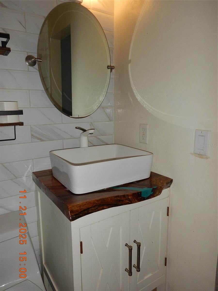 LAKEVIEW ESTATES - Residential