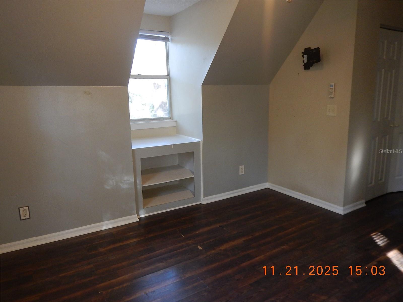 LAKEVIEW ESTATES - Residential