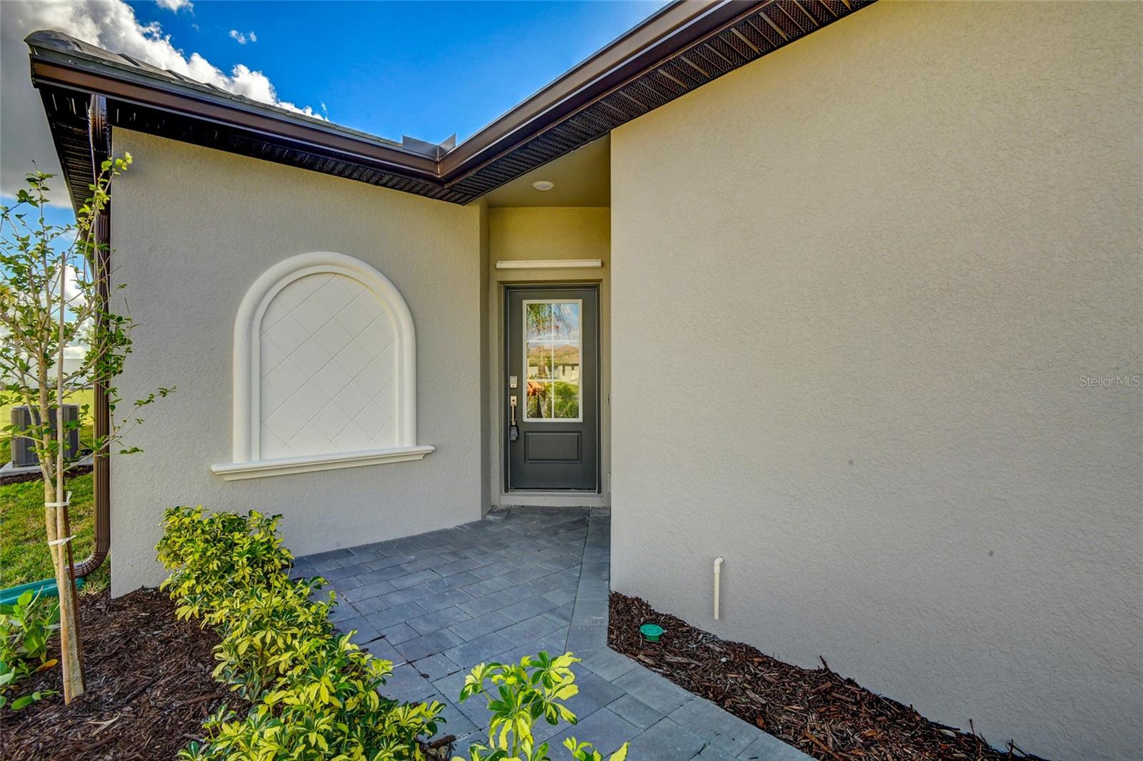 Single-story villa home featuring 3 bedrooms (or 2 bedrooms and a den), 2 full bathrooms, a gourmet kitchen with natural gas, gleaming granite counters, stainless steel appliances, open great room concept, spacious covered lanai, and full 2 car garage! This light and bright villa is located in the newer development of Lorraine Lakes, in the acclaimed Lakewood Ranch, Rated the nation’s #1 master-planned community. This elegant residence is energy efficient and boasts a paver driveway, tile roof, and manicured and fully maintained lawn, and is ready to occupy now. Lakewood Ranch features plentiful parks, local medical facilities, farmer markets, hiking and biking trails, Polo fields, and excellent restaurants in a tranquil setting. Lakewood Ranch residents enjoy easy access to world-class beaches, high-end shopping, and the cultural venues of downtown Sarasota. Pets are considered on a case-by-case basis.