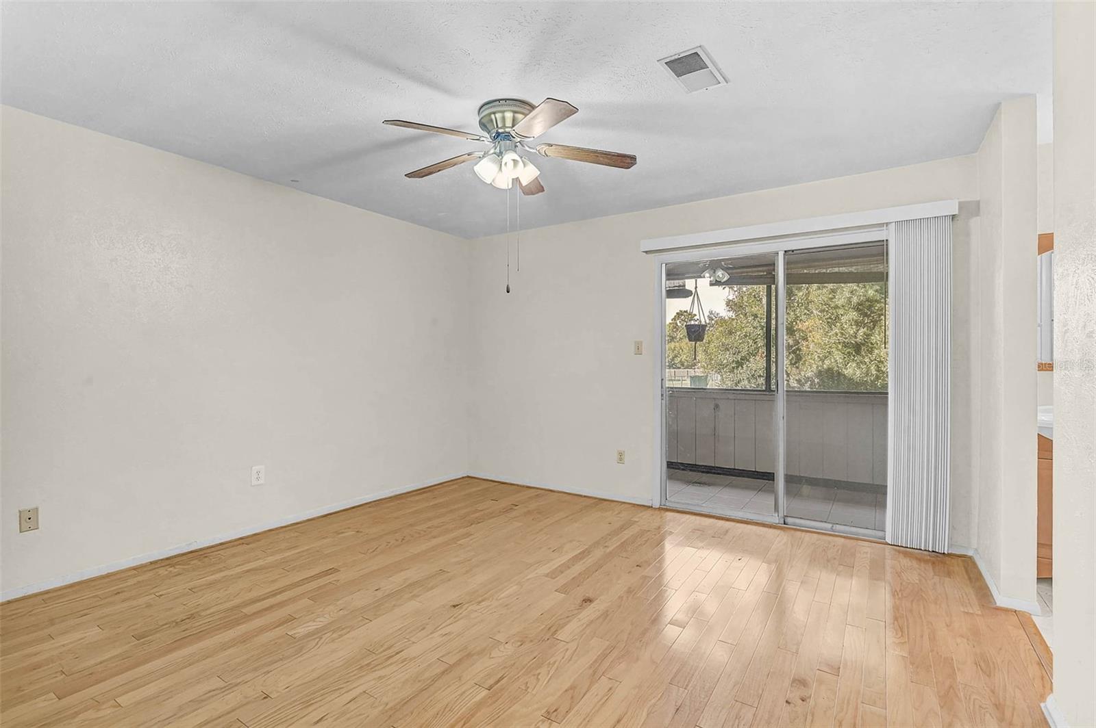 HIDDEN HOLLOW CONDO - Residential