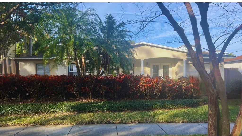 Photo of 643 Riviera Drive, Tampa, FL 33606 (MLS # J984558)