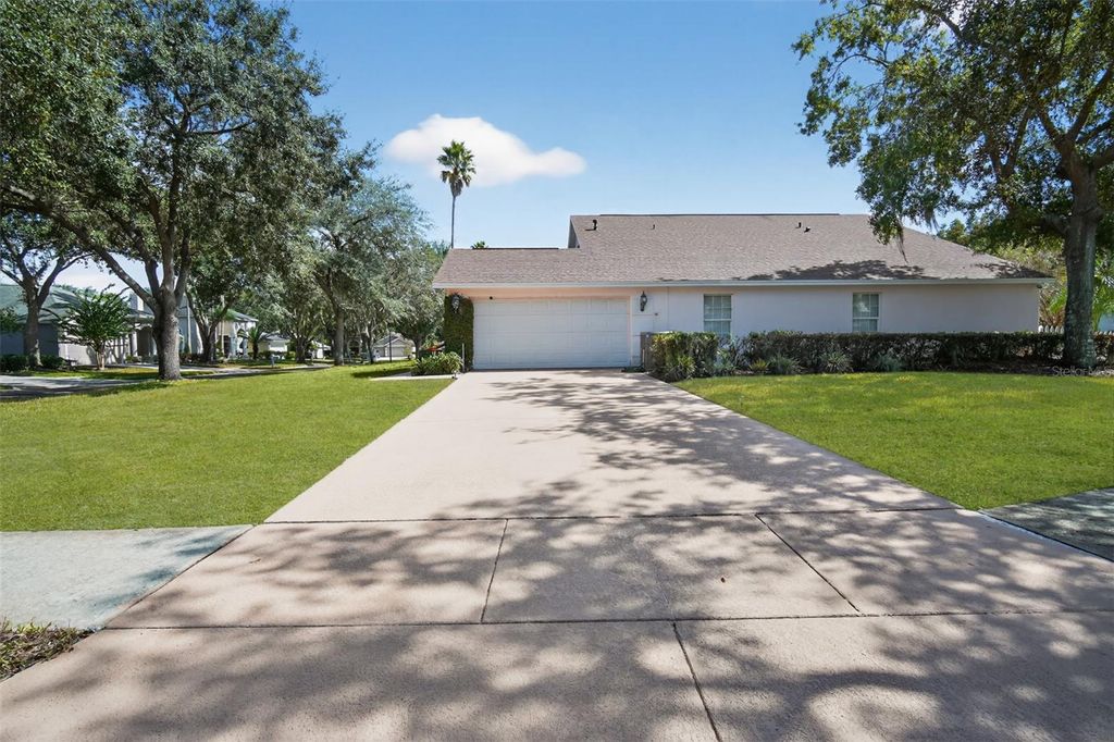Photo of 16005 Ridley Place, Tampa, FL 33647 (MLS # A4662993)