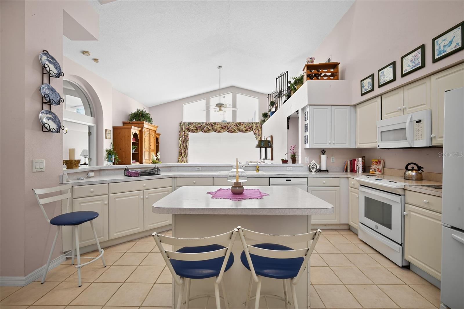 TAMPA PALMS AREA 2 5C UNIT 2A - Residential