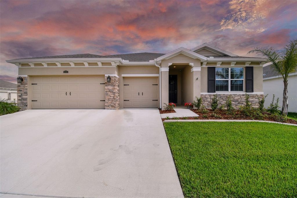 Photo of 10403 LAXER CAY LOOP, SAN ANTONIO, FL 33576 (MLS # T3432828)