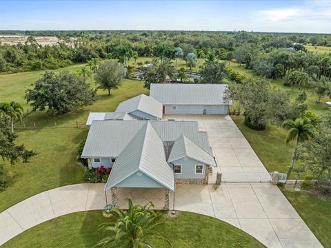 A home in PUNTA GORDA