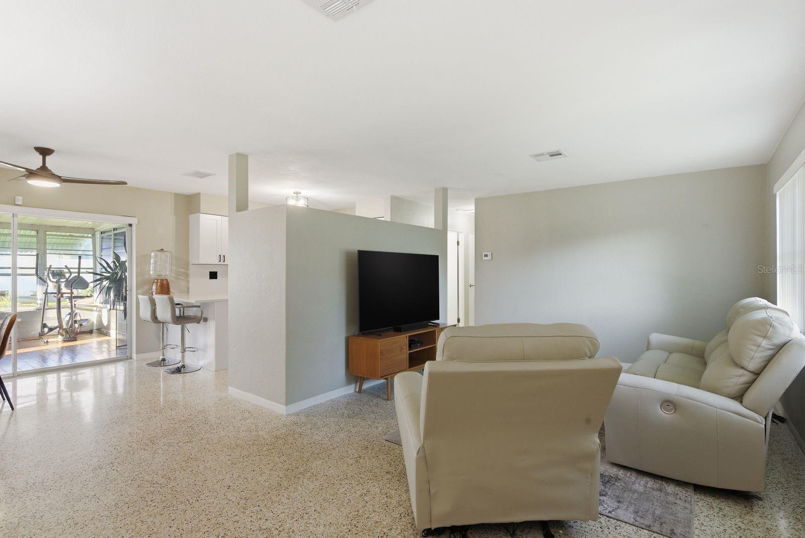 WESTGATE MANOR 1ST ADD - Residential
