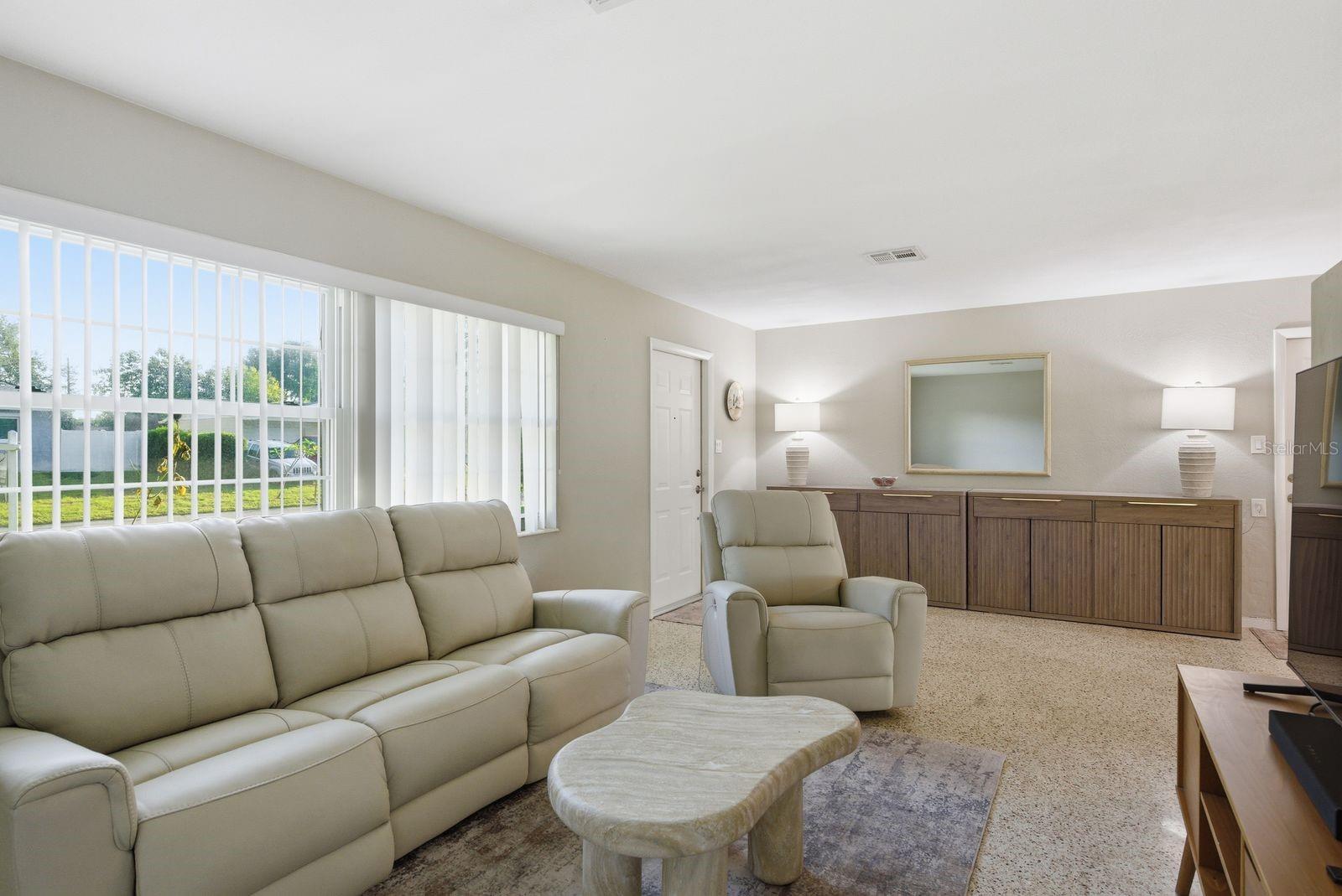 WESTGATE MANOR 1ST ADD - Residential