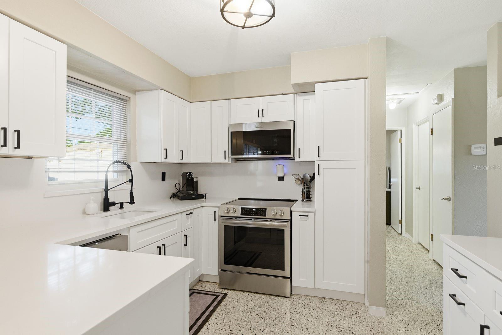 WESTGATE MANOR 1ST ADD - Residential