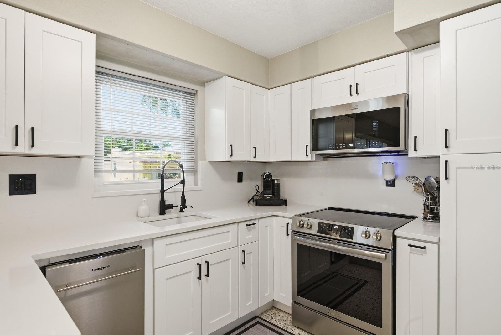 WESTGATE MANOR 1ST ADD - Residential