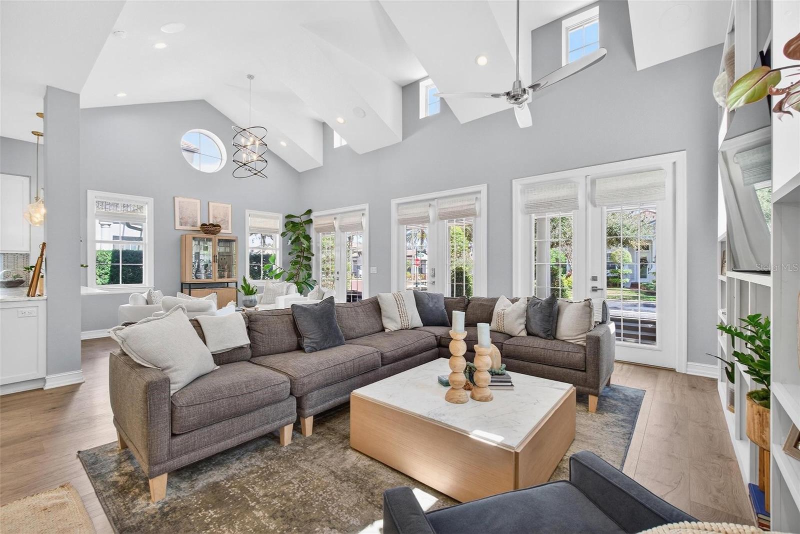 WESTSHORE YACHT CLUB PH 1 - Residential