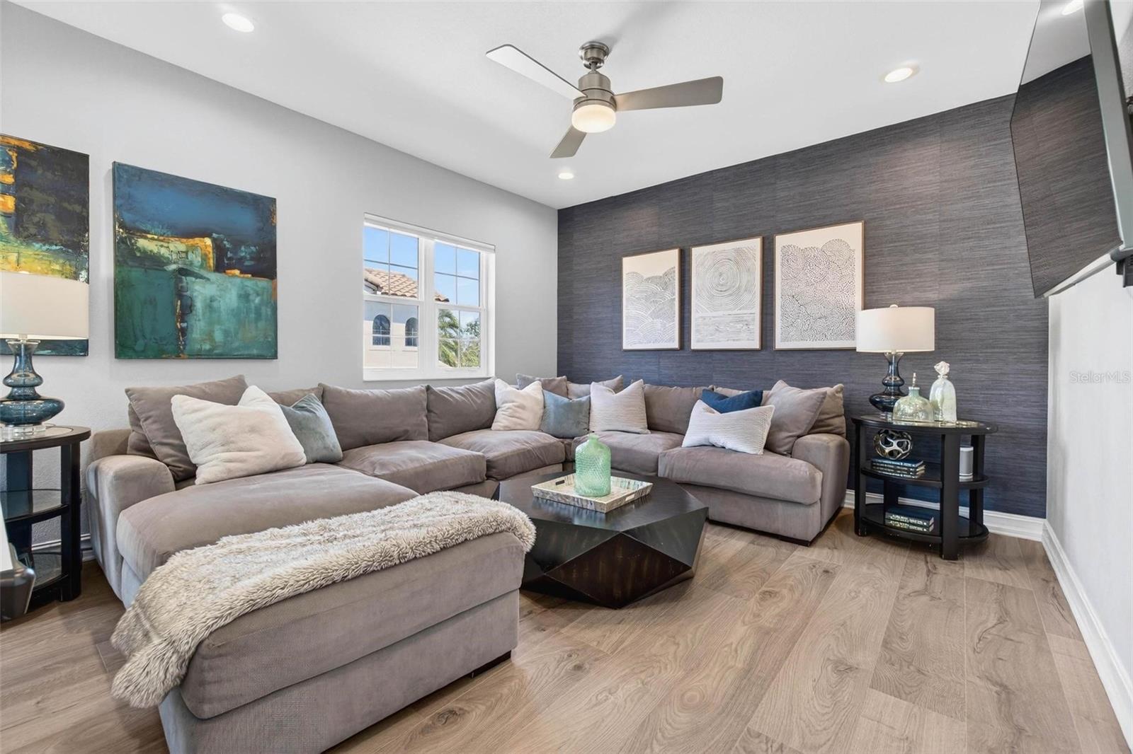 WESTSHORE YACHT CLUB PH 1 - Residential