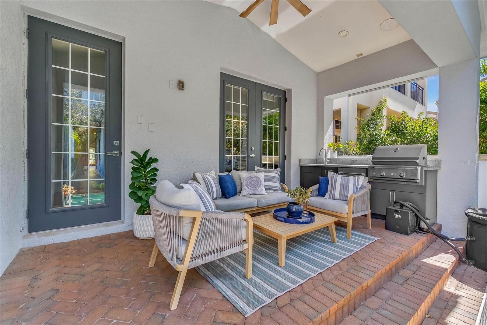 WESTSHORE YACHT CLUB PH 1 - Residential