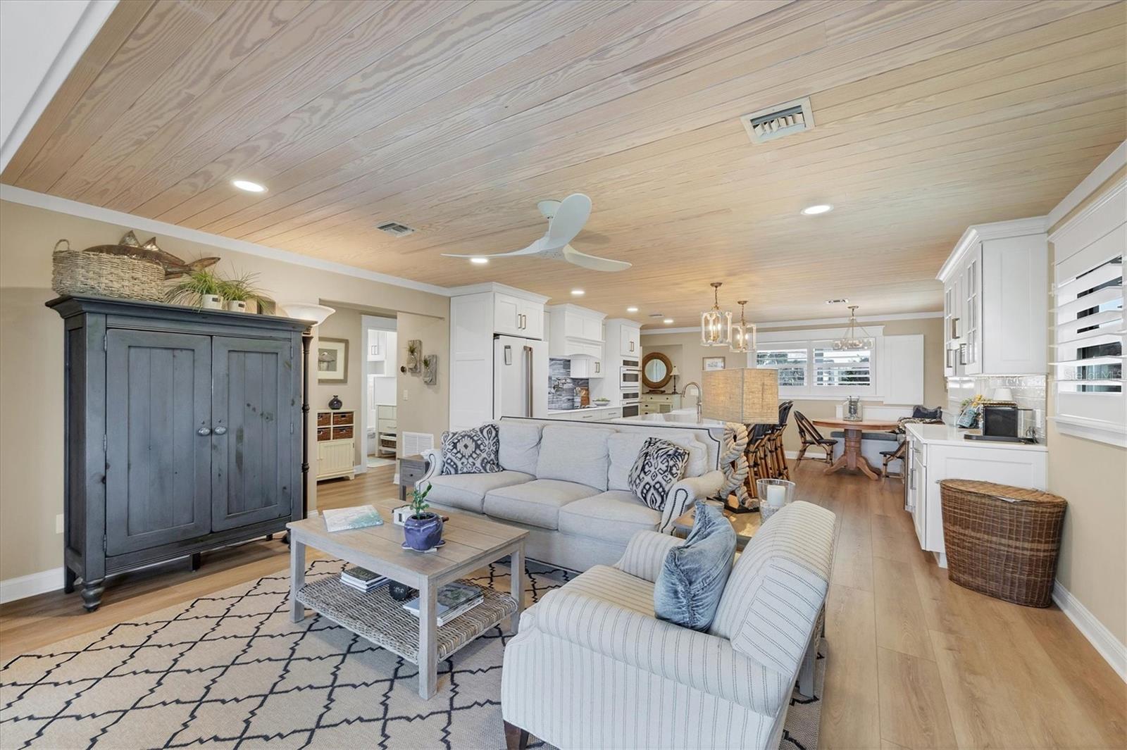 PALM ISLAND ESTATE - Residential