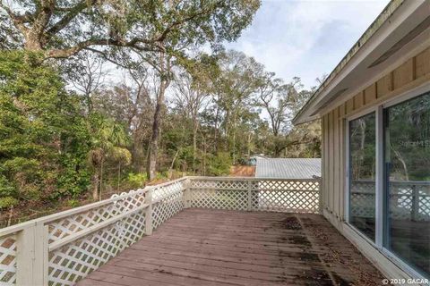 A home in Fanning Springs