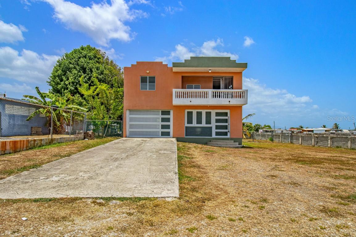 C URB. REPARTO LA HACIENDA 25-99