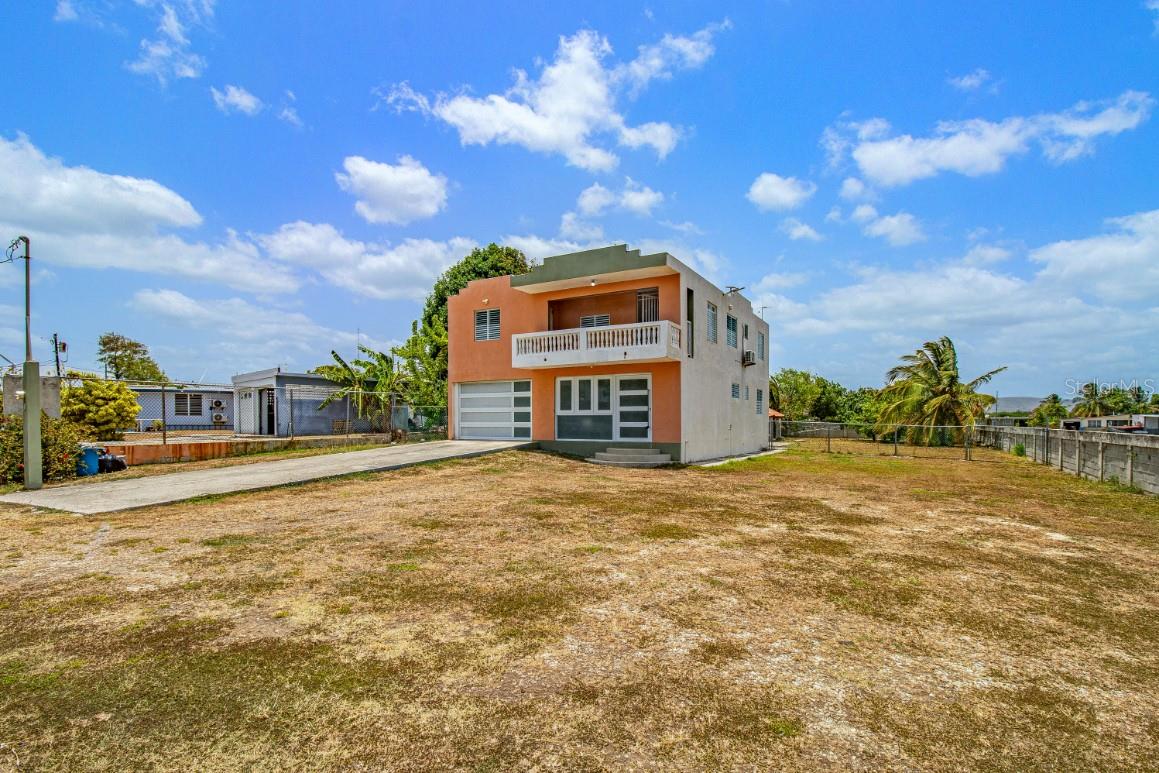 C URB. REPARTO LA HACIENDA 25-99