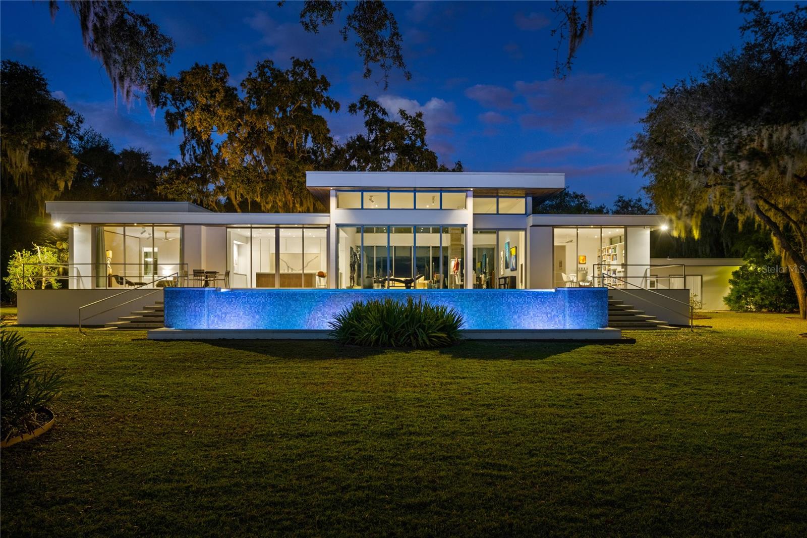 View WINTER HAVEN, FL 33881 house