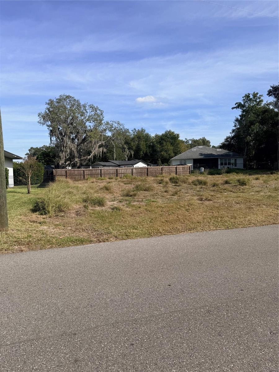 PEARL LAKE PARK - Land