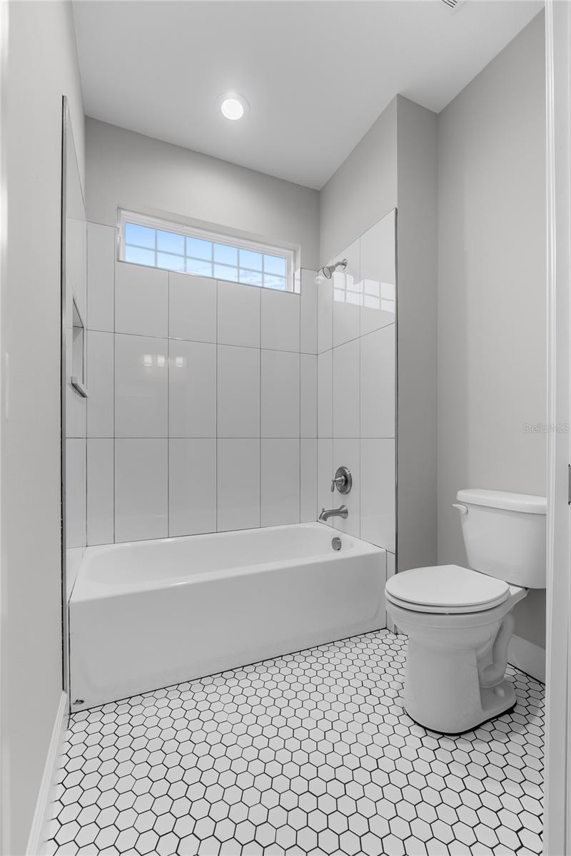 RESERVE AT FAIRWAY OAKS - Residential