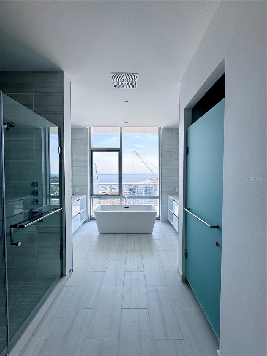 400 CENTRAL - Residential