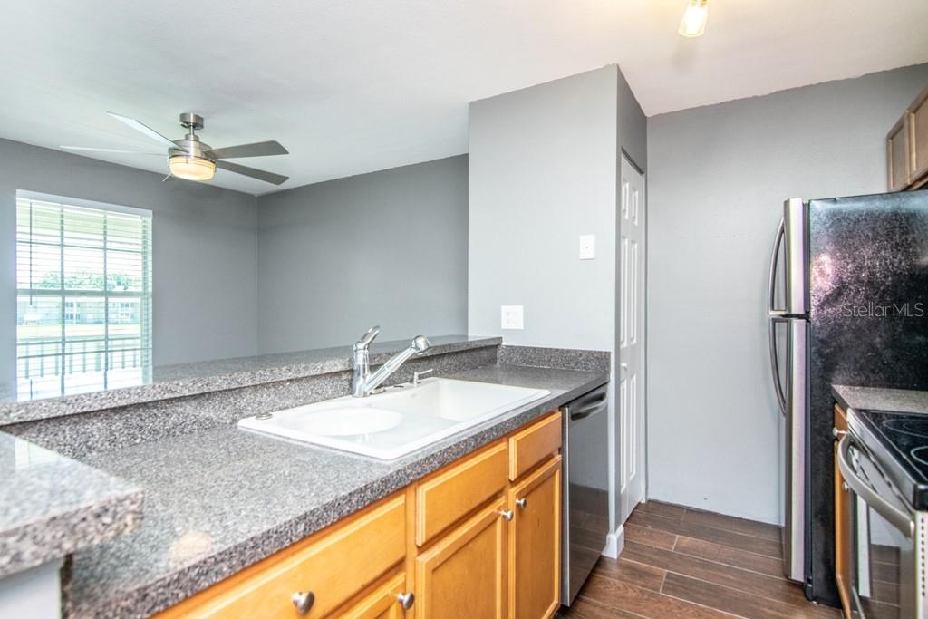 PARK LAKE AT PARSONS A CONDOMI - Residential