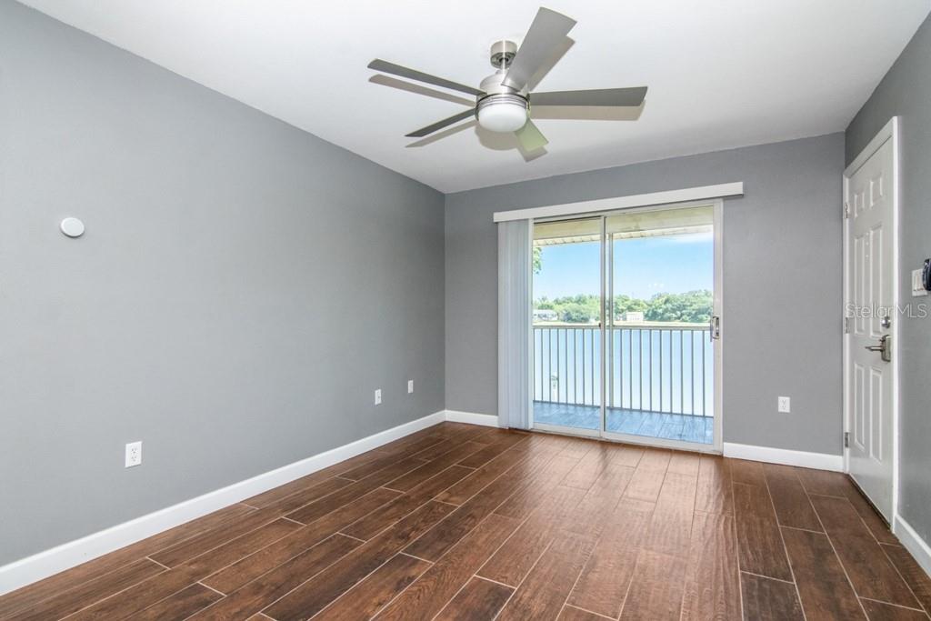 PARK LAKE AT PARSONS A CONDOMI - Residential