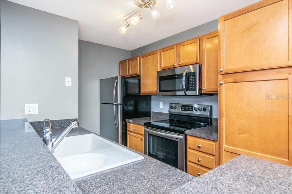 PARK LAKE AT PARSONS A CONDOMI - Residential
