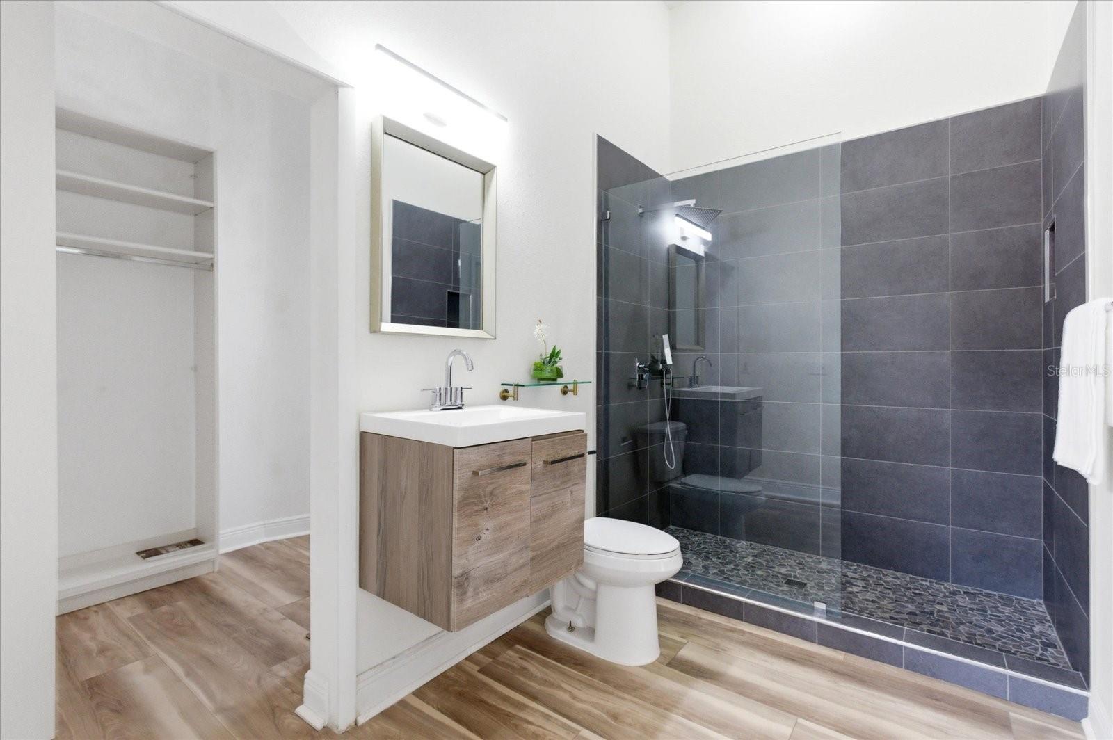 COLLEGE PARK CASTLE CONDO - Residential