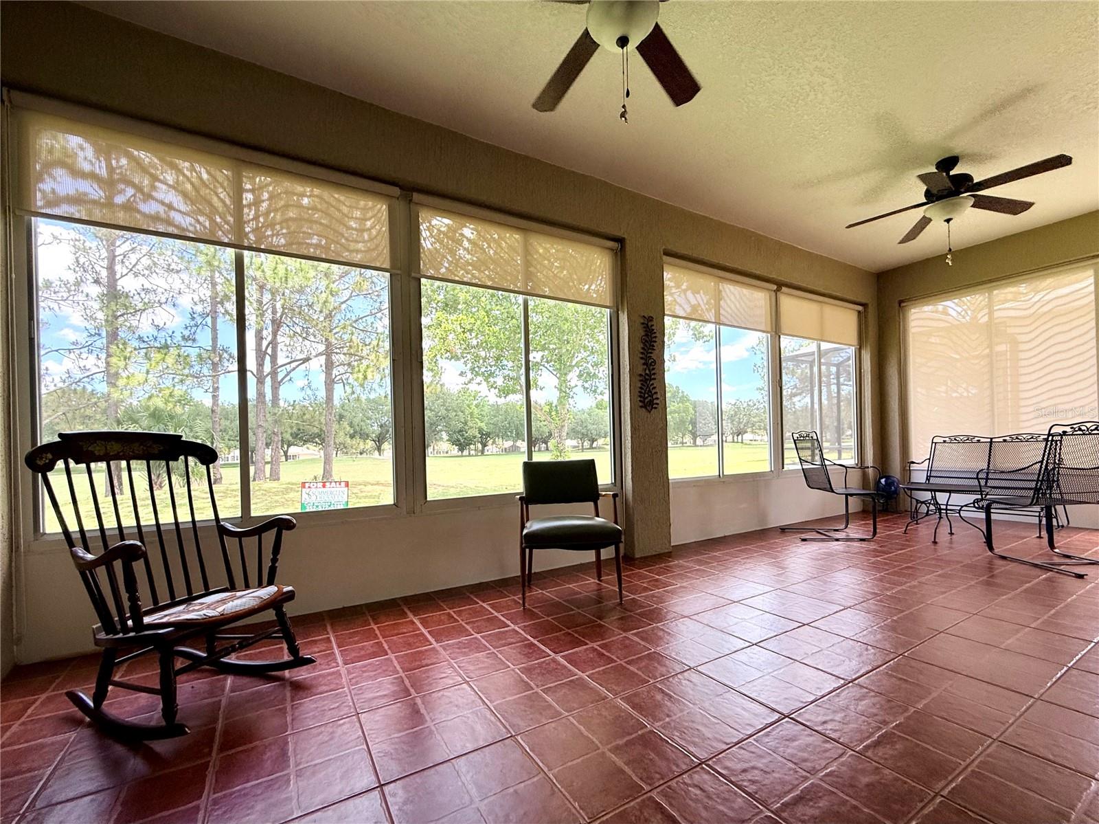 SUMMERGLEN - Residential