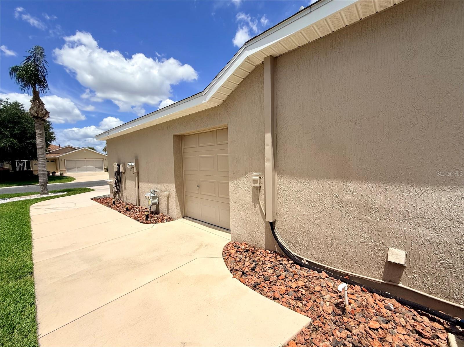 SUMMERGLEN - Residential