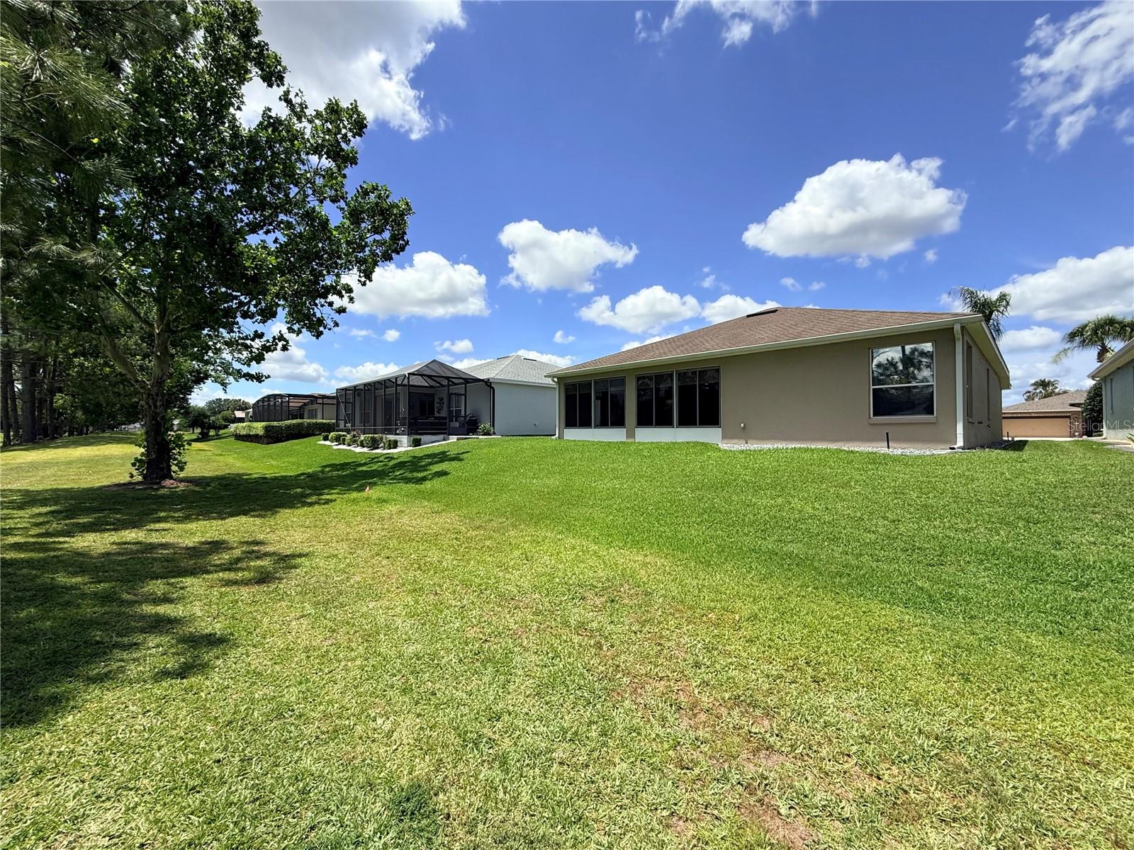SUMMERGLEN - Residential