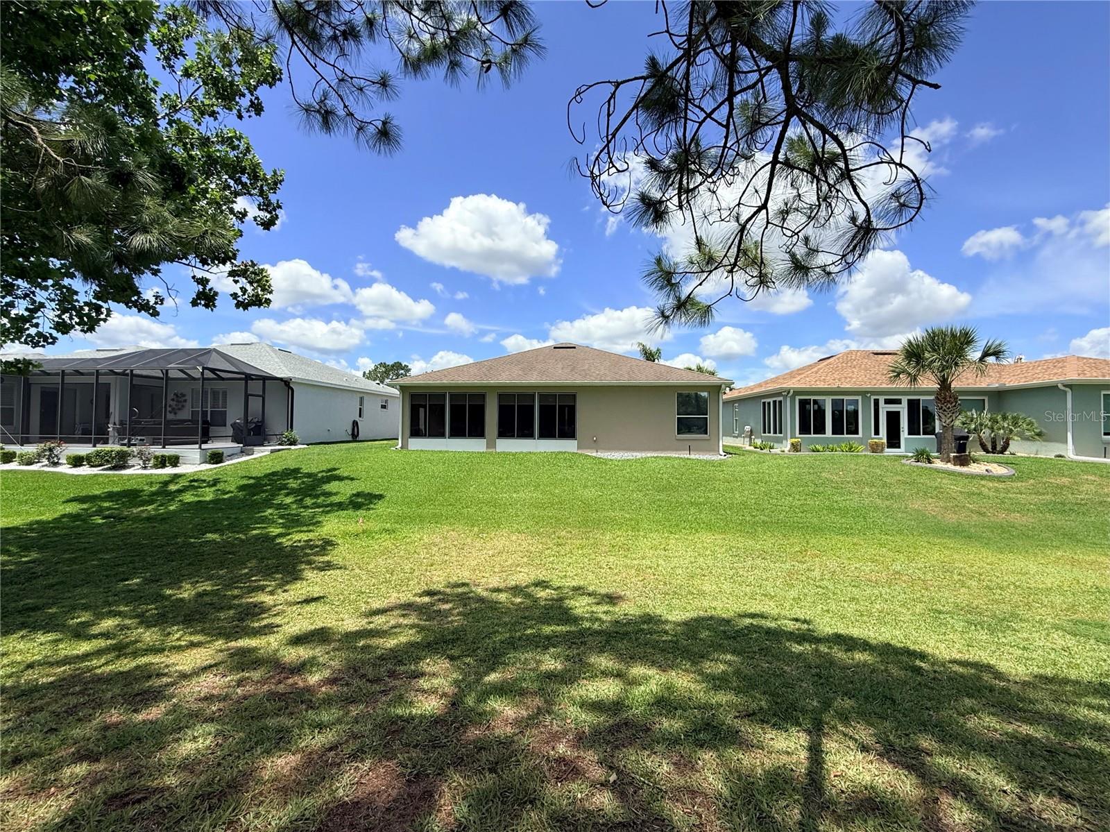 SUMMERGLEN - Residential