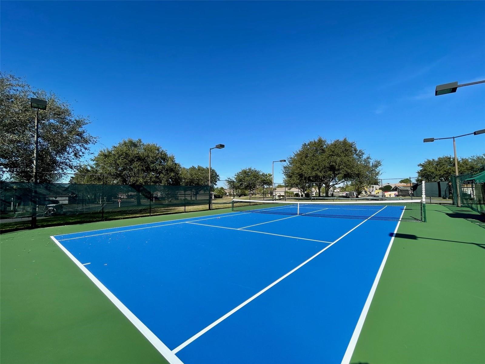 SUMMERGLEN - Residential