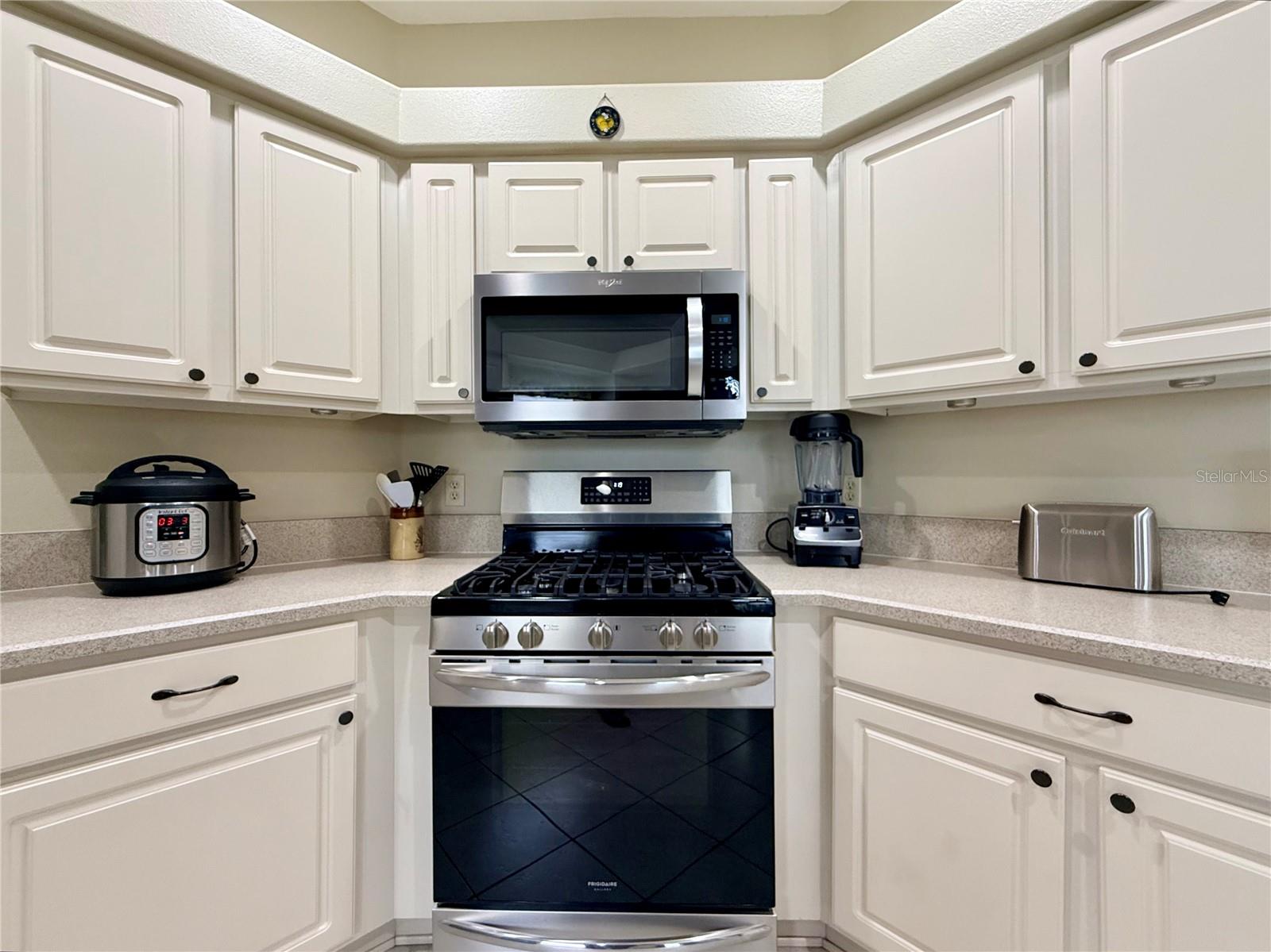 SUMMERGLEN - Residential