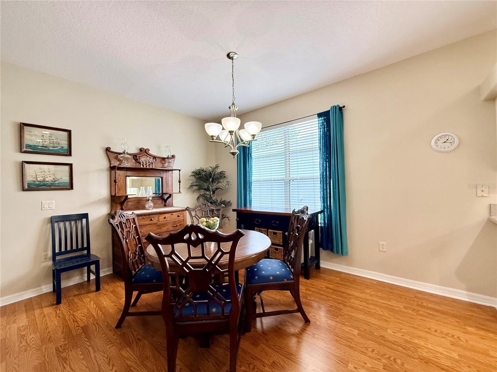 SUMMERGLEN - Residential
