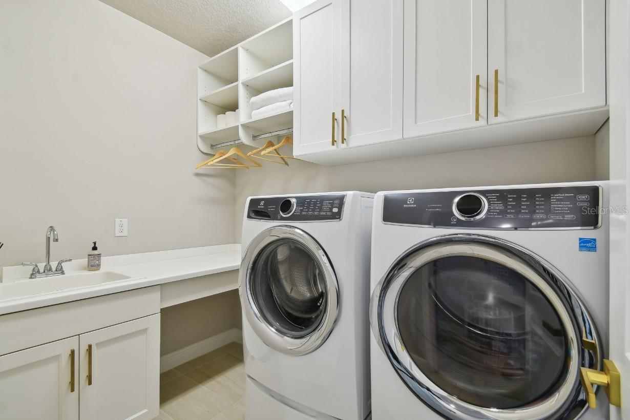 VIRGINIA TERRACE - Residential Lease