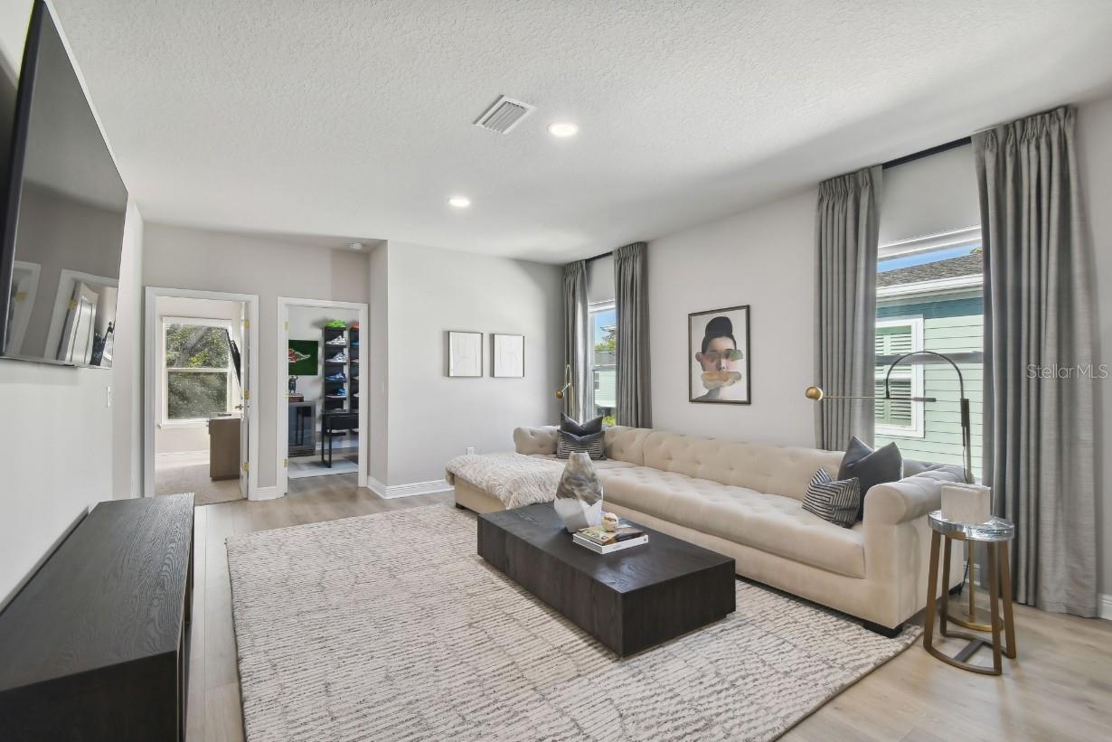 VIRGINIA TERRACE - Residential Lease