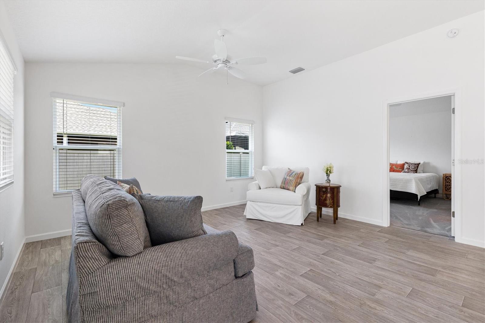 VILLAGES/SOUTHERN OAKS UN #61 - Residential