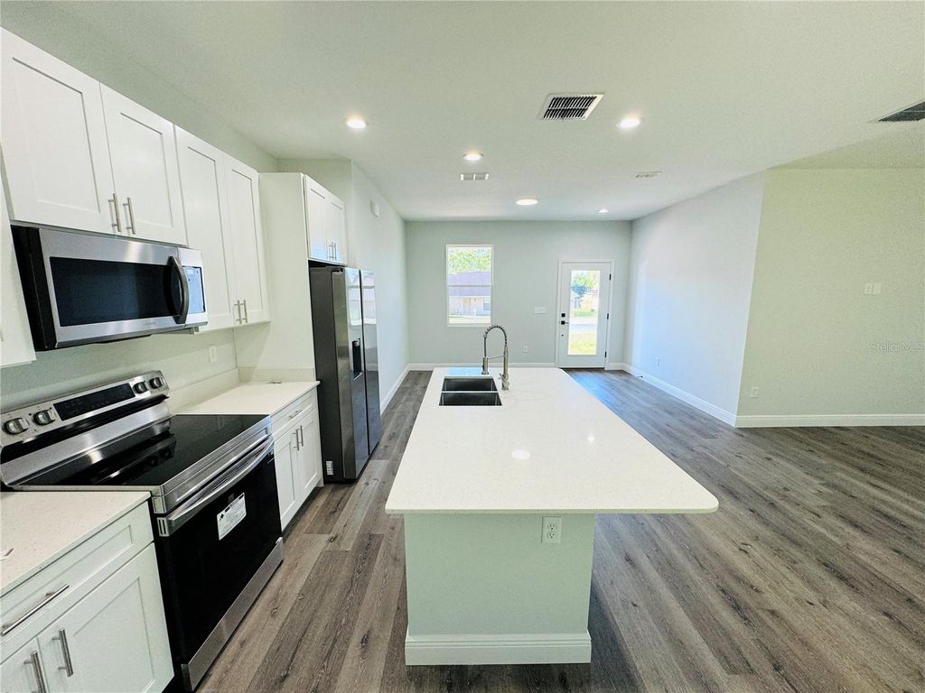 Photo of 15229 SW 39th Circle, Ocala, FL 34473 (MLS # O6341492)