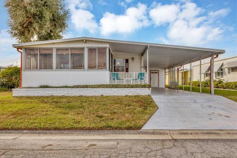 A home in ELLENTON