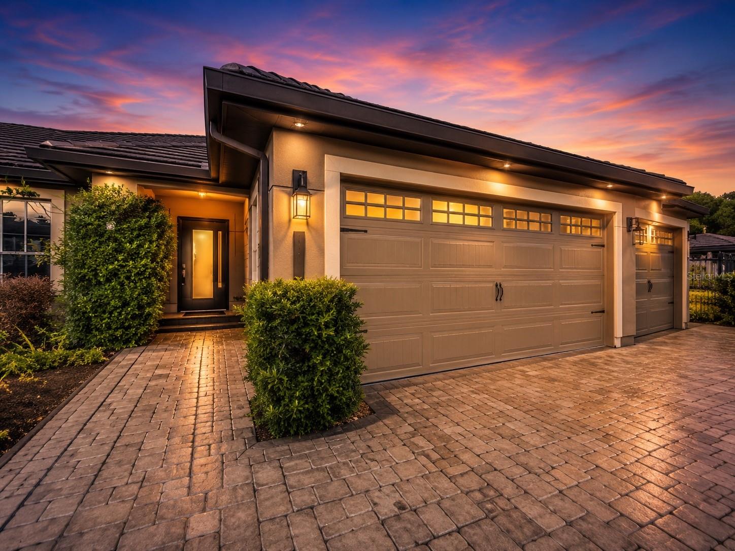 4000 JULIANA LAKE DRIVE